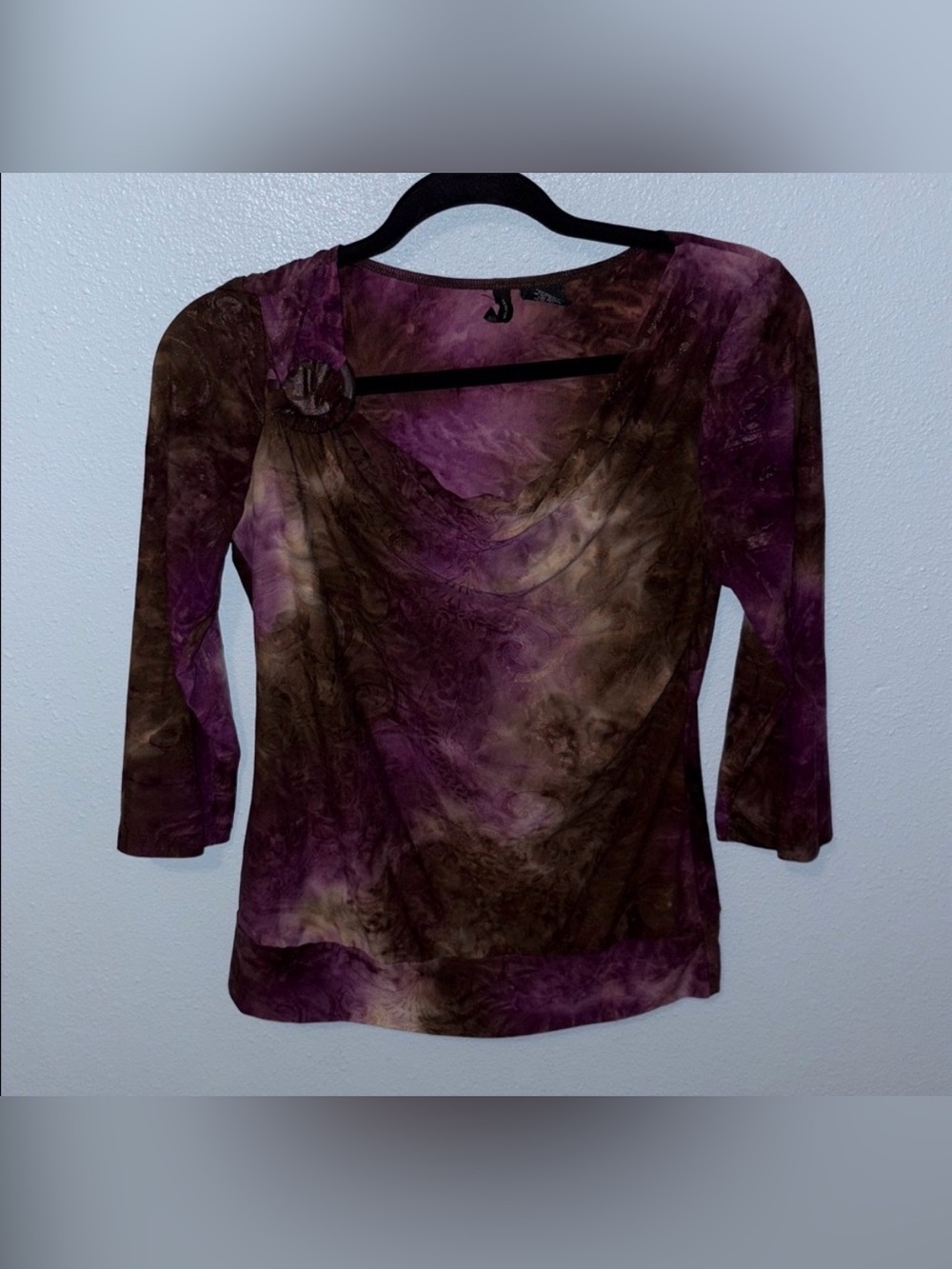 🛍️ NEW DIRECTIONS Purple and Gold 3/4 Sleeve Blouse medium